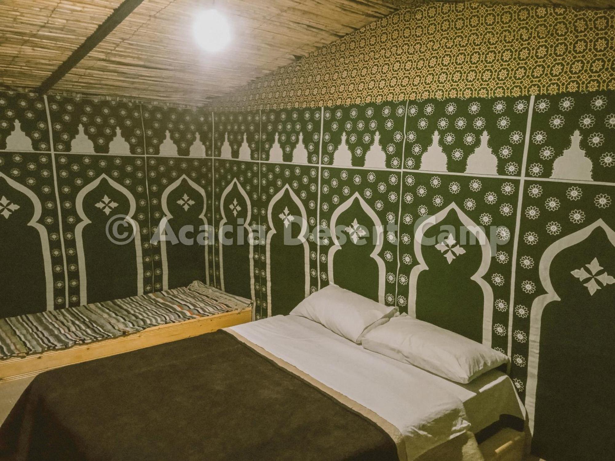 Acacia Desert Camp Hotel Мерцуга Екстериор снимка