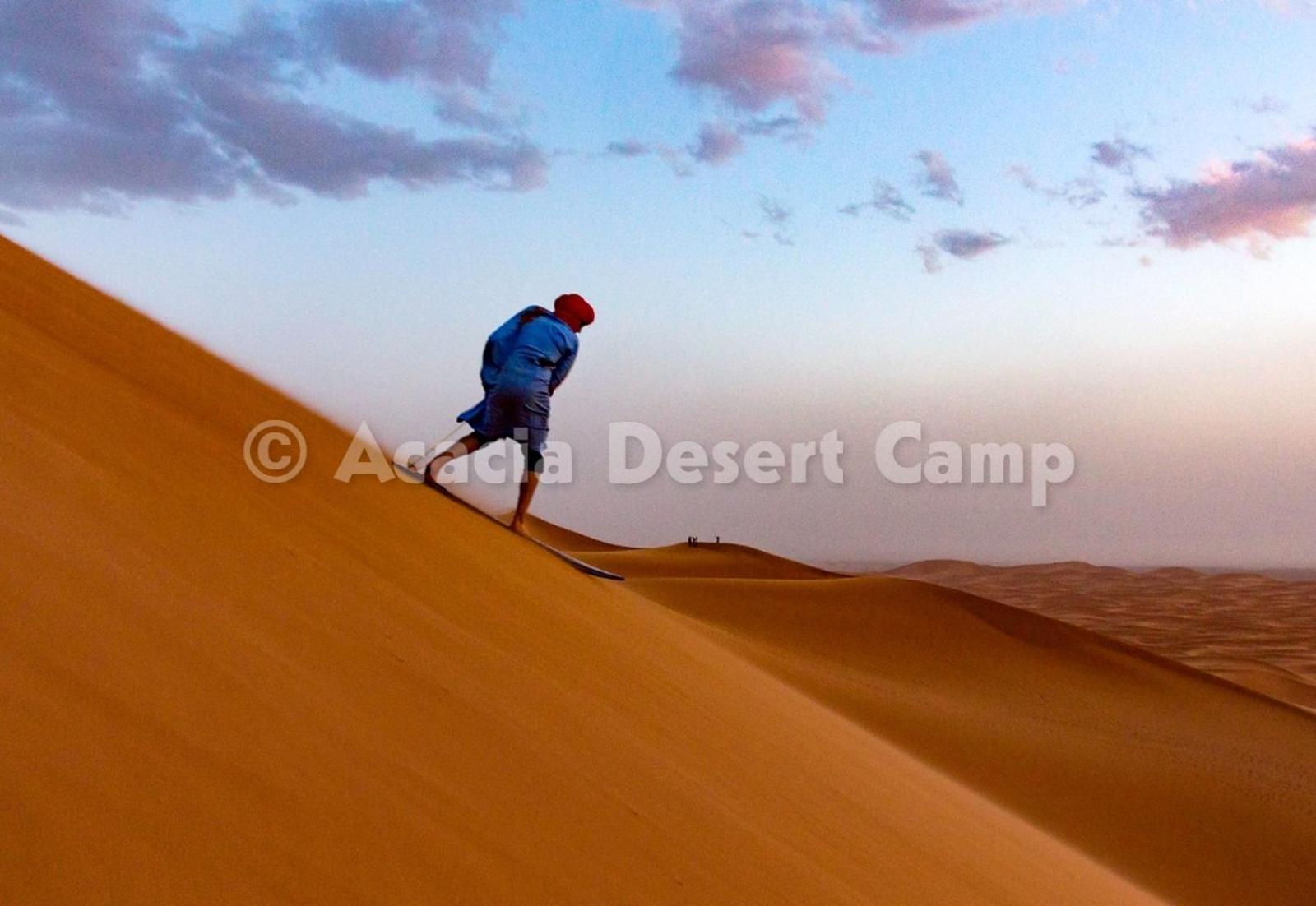 Acacia Desert Camp Hotel Мерцуга Екстериор снимка
