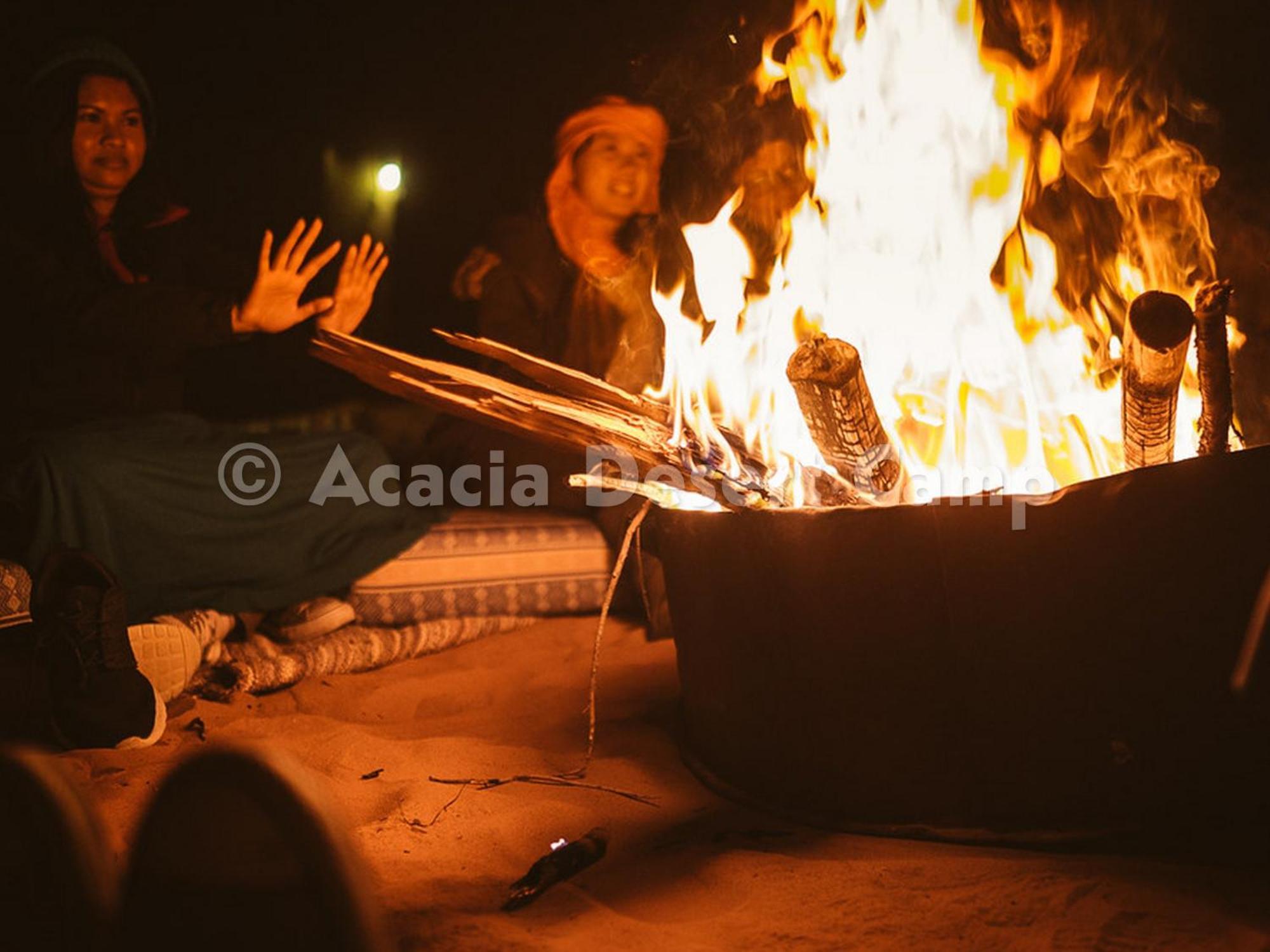 Acacia Desert Camp Hotel Мерцуга Екстериор снимка